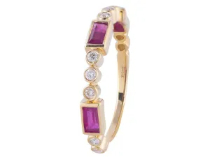 0.15ctw Diamond and Ruby Ring, Yellow Gold