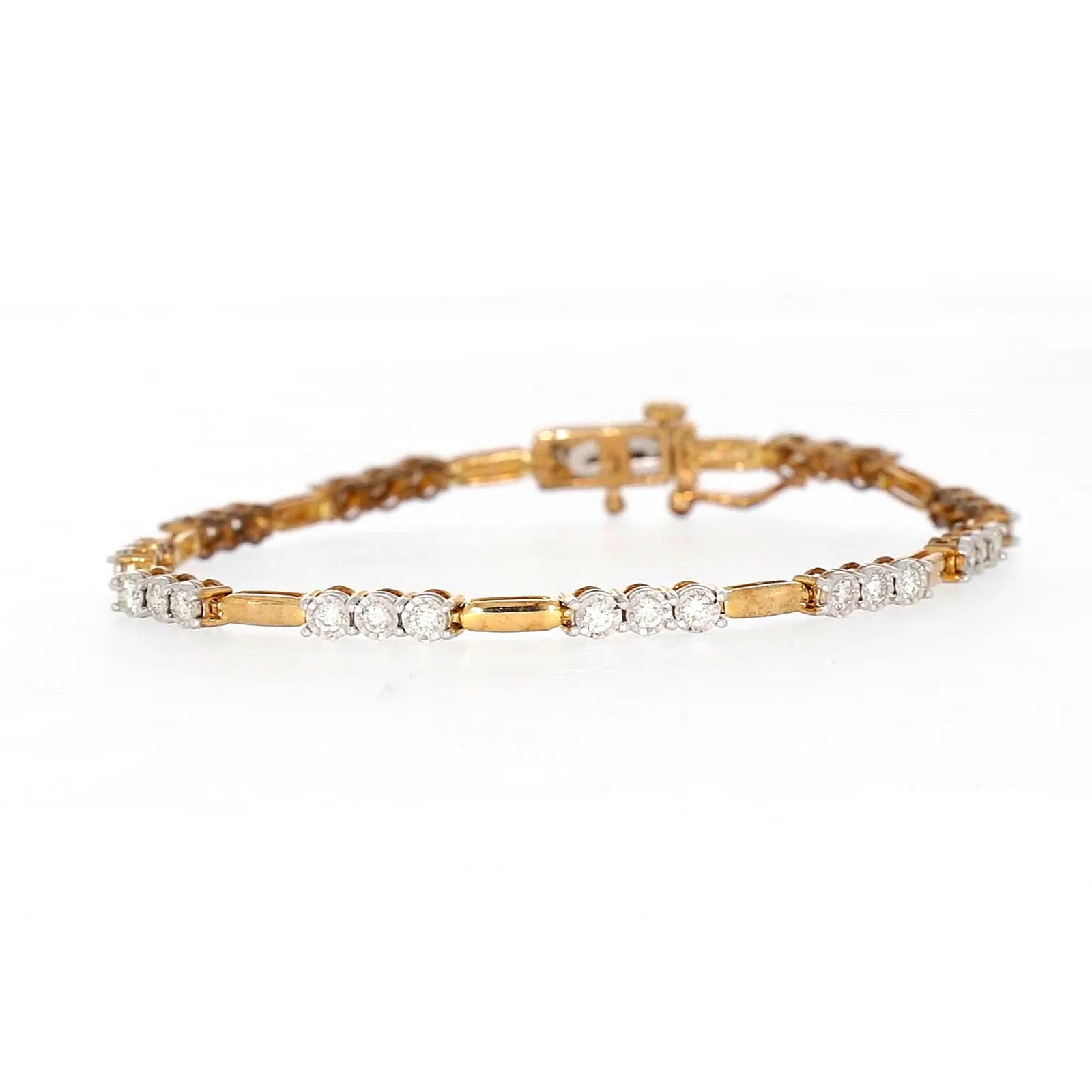 9ct Yellow Gold Round Brilliant Cut with 1 CARAT tw of Diamonds Bracelet
