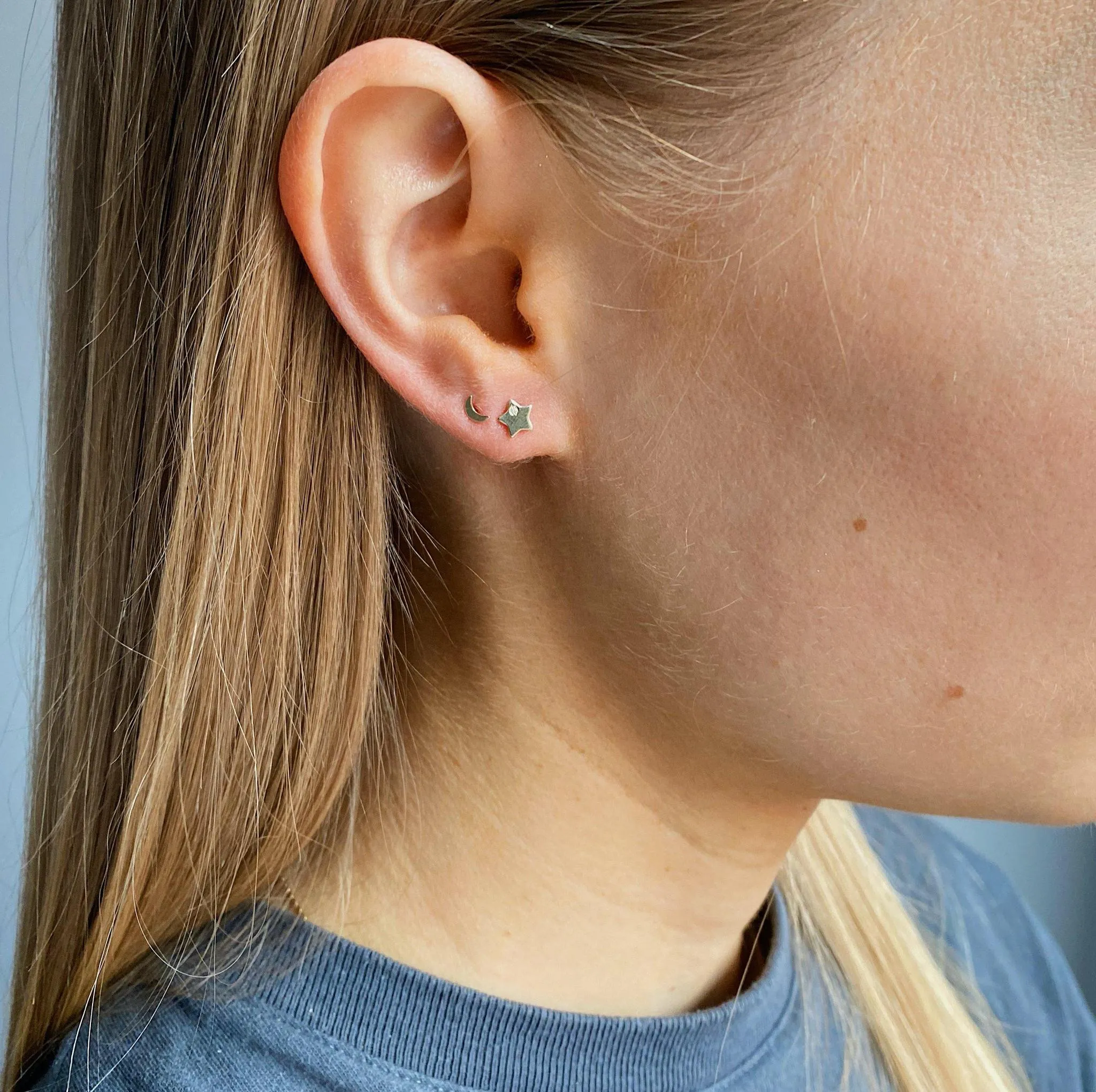 9kt Gold Star & Diamond Stud Earrings