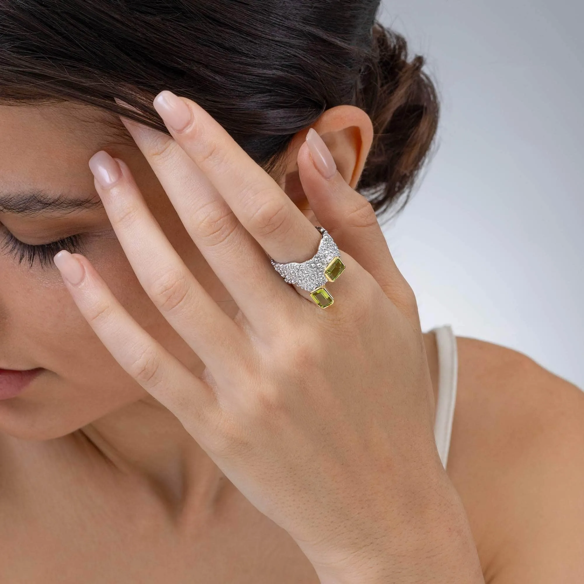 Aviv Peridot Ring