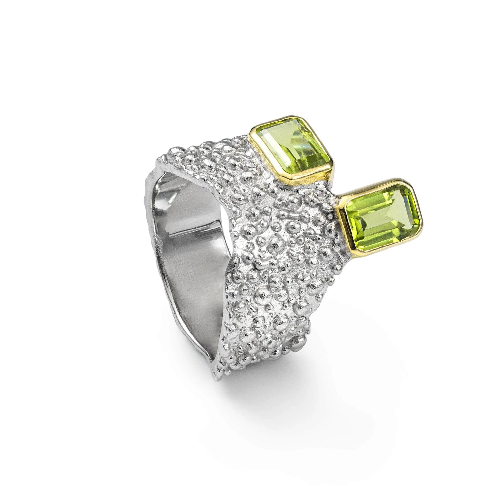 Aviv Peridot Ring