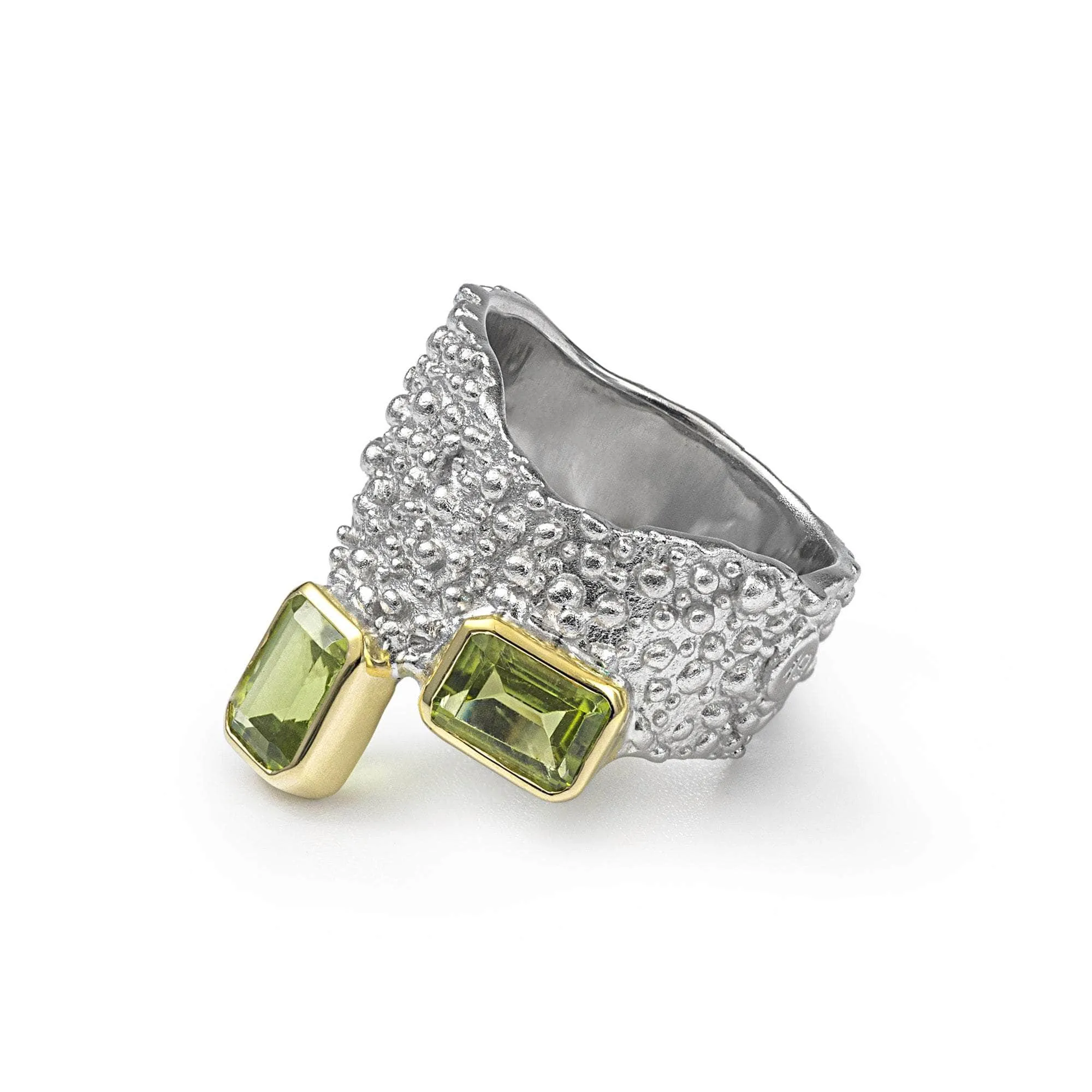Aviv Peridot Ring