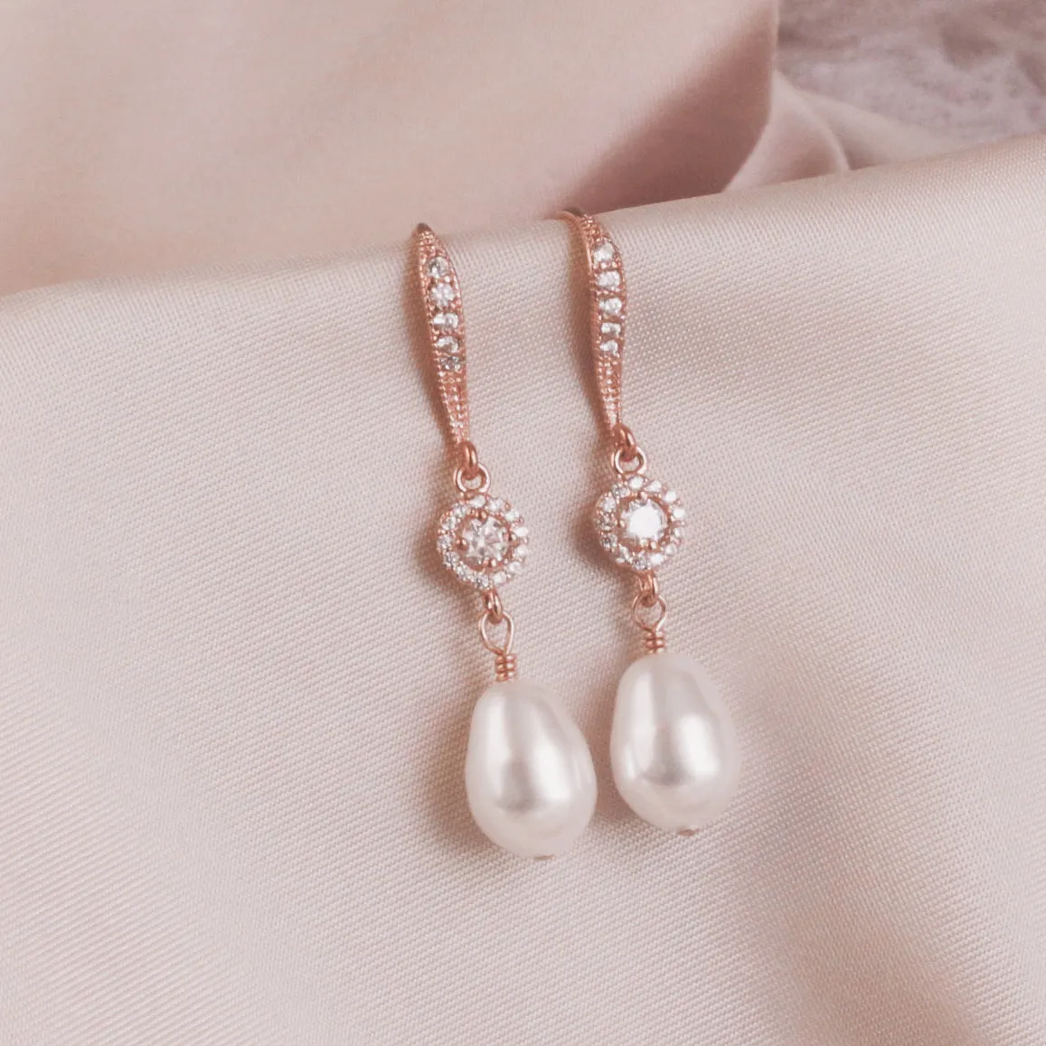 Rose Gold Pear Pearl Dangle Earrings